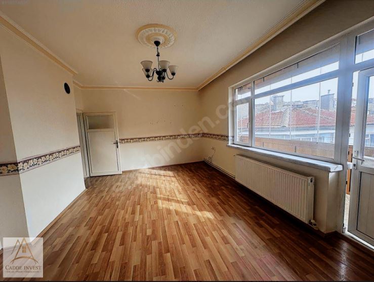 KIBRIS CADDESİNDE 3+1 KİRALIK DAİRE