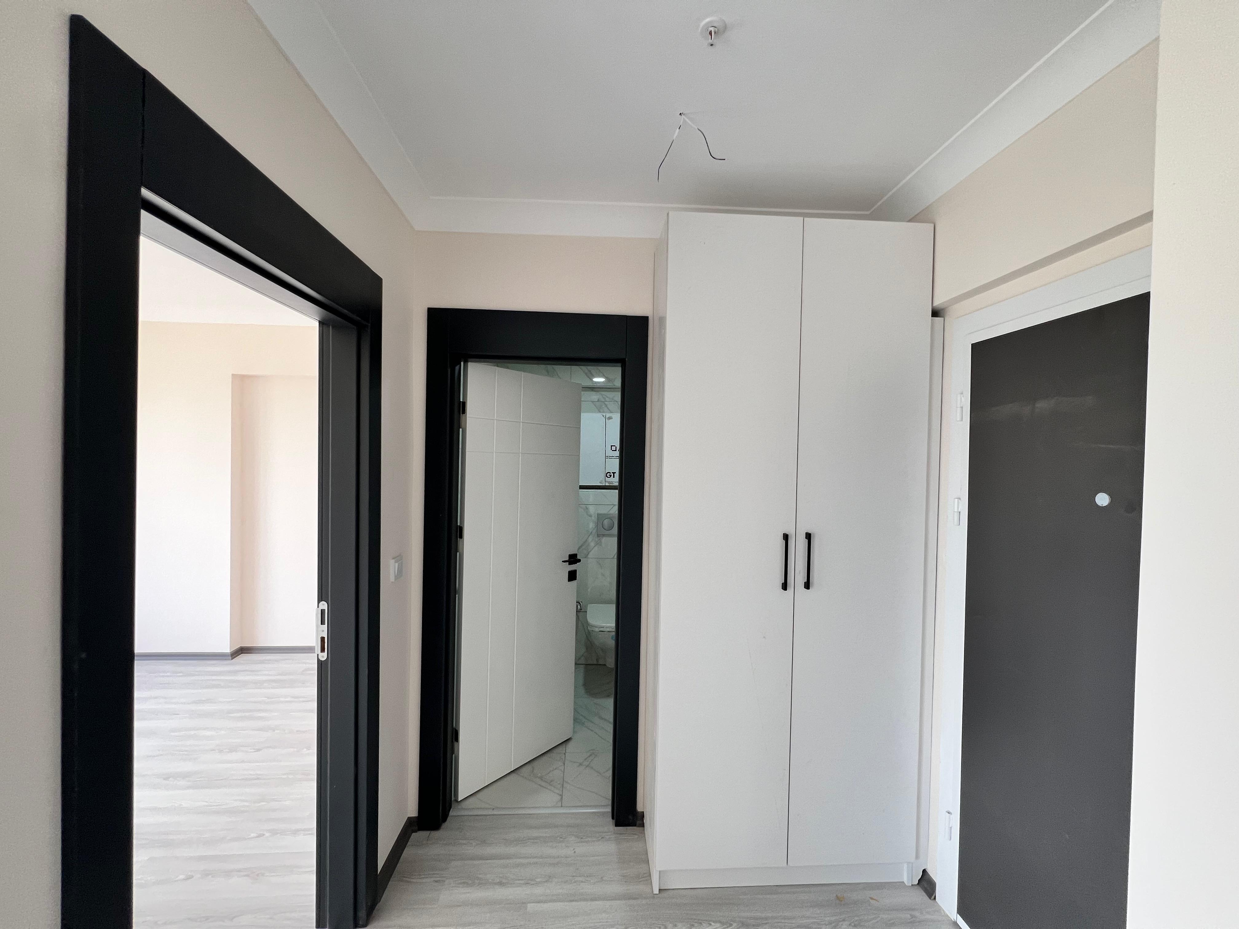 ESENBOĞA YOLA CEPHE ARA KAT EŞYALI & EŞYASIZ 1+1