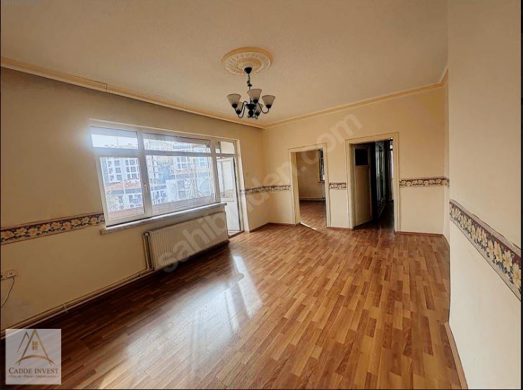 KIBRIS CADDESİNDE 3+1 KİRALIK DAİRE