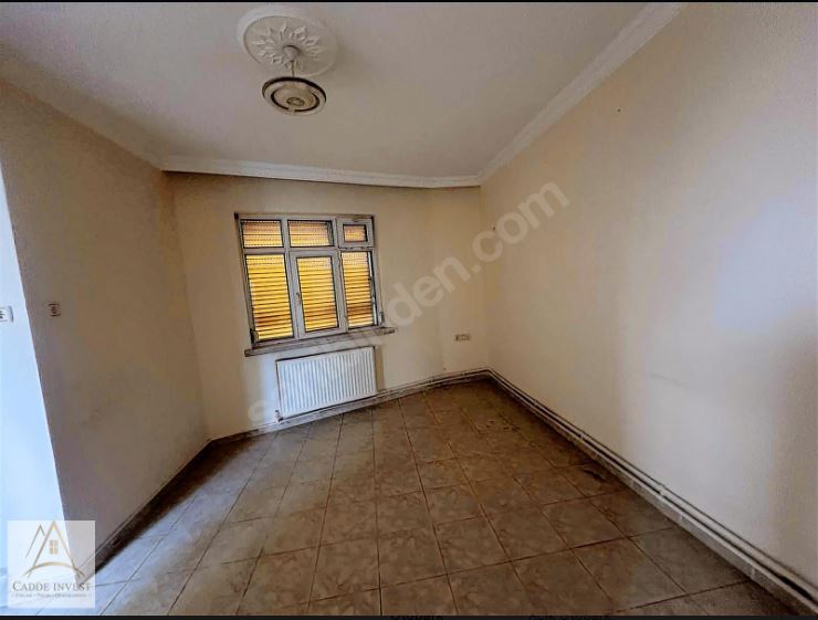 KIBRIS CADDESİNDE 3+1 KİRALIK DAİRE