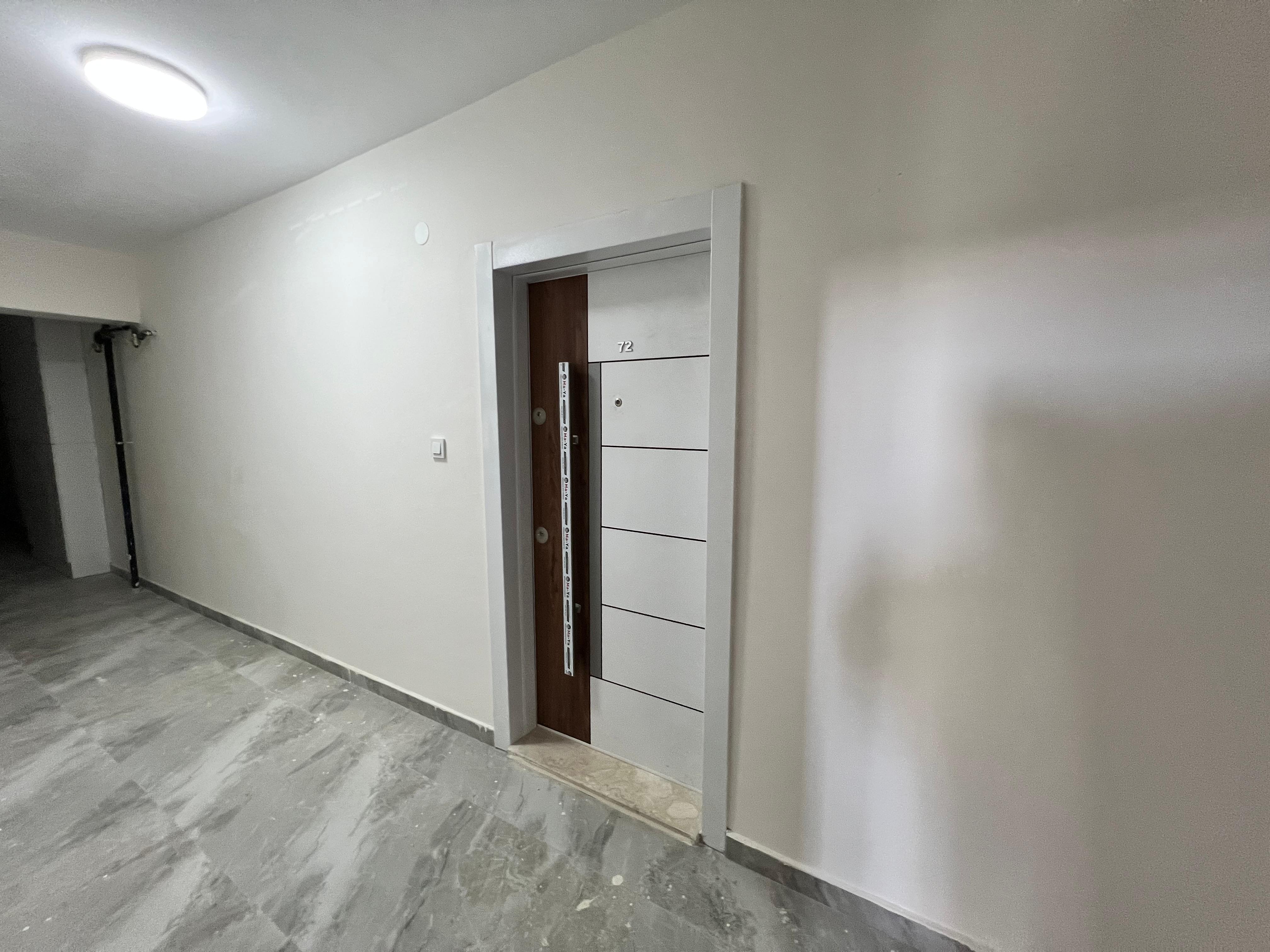 ESENBOĞA YOLA CEPHE ARA KAT EŞYALI & EŞYASIZ 1+1