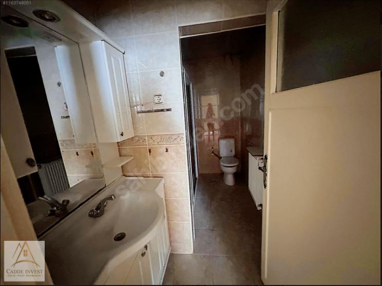 KIBRIS CADDESİNDE 3+1 KİRALIK DAİRE