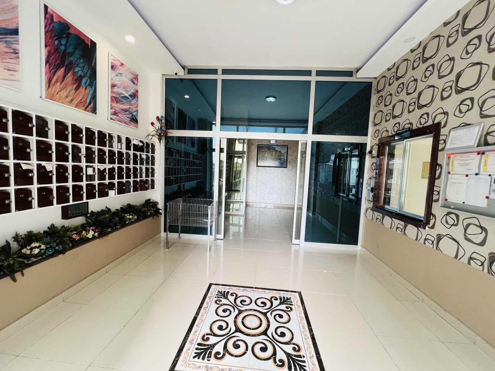 ONLİNE EMLAKTAN ERYAMAN RESIDENCE 1+1 KÖŞE VE GENİŞ DAİRE