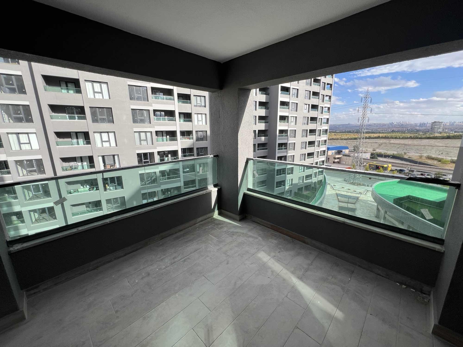 ONLİNE EMLAKTAN AP İSTPORT METRO YANI BAĞIMSIZ MUTFAK 2,5+1